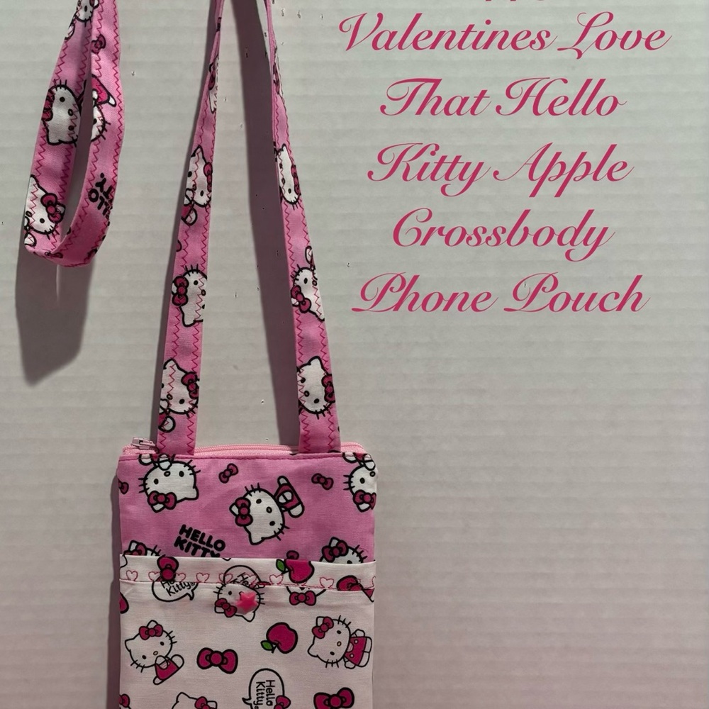 LOVE THAT HELLO KITTY APPLES QUILTED TOTE & CROSSBODY PHONE POUCH - Picture 4 of 7